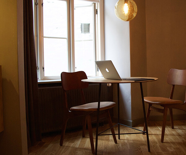 How To Clean Leather Chairs: Tips to Keep Them Looking New!